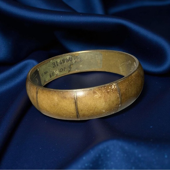 Vintage handmade for  Aziono Wide Bangle Bracelet Brass & Horn serial no - Picture 5 of 16